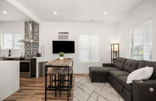 Updated Family Friendly Hillyard Gem NEW HOT TUB! - Foto 12