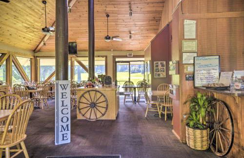 Charming Chester Home with Furnished Porch! - Foto 26