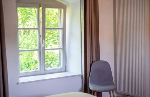 Gîte La Tour des Remparts Pool & Jacuzzi - Foto 74