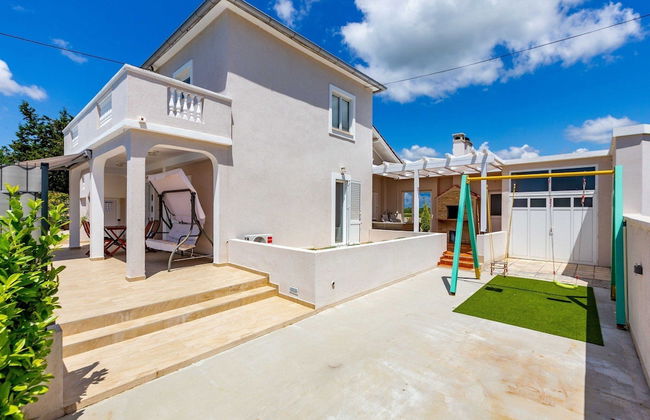 Serene Escape Near Zadar With Private Pool & Charming Outdoor Oasis - Foto 43