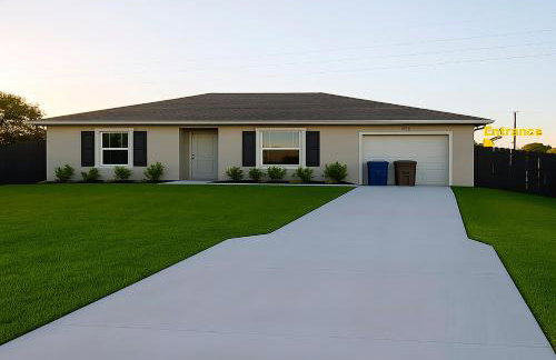 Cozy with Private Entry Near Fort Myers & Airport - Foto 18