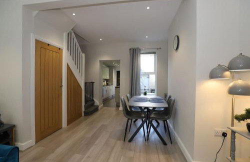 Luxury House Near City Center Hospital &Superstore - Foto 4