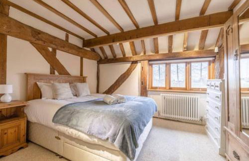 Dorney,Windsor Family Getaway with Hot Tub - Photo 15