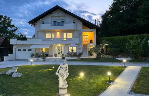 Amazing Apartment In Pologi - Foto 9