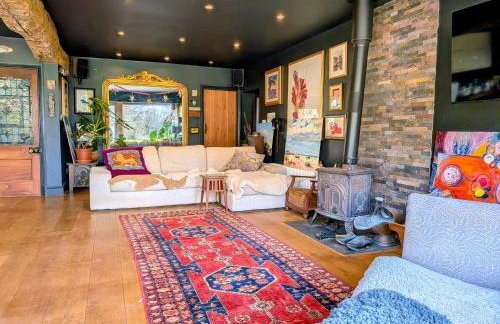 Artist's Hawkhurst Home with Heated Pool & Sauna - Foto 62