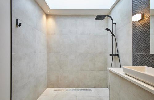 Sleeper Cottage - Sleeps 8 - Foto 58