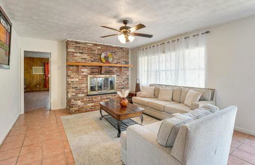 Hike and Fish! Wooded Family Getaway in Interlachen - Foto 3