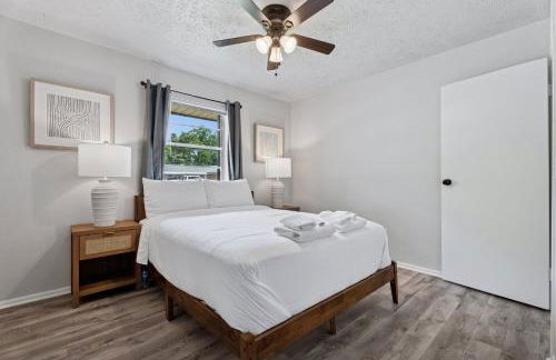 5BR Home Large Backyard Group-Friendly #12 - Foto 26