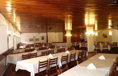 Espaçoso Flat com Varanda no Cavalinho Branco - Foto 31