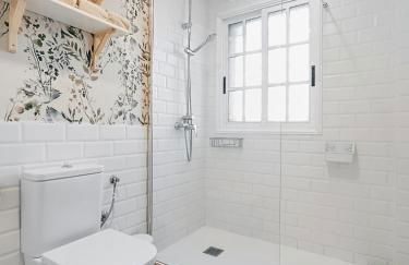 Charming & Sunny Apartment with Ocean View - Foto 4