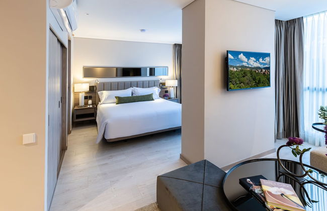 York Luxury Suites Medellín - Photo 16