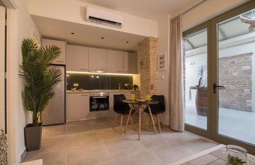 Lodge Modern Apartments - in Kalamaki Center, by ZanteWize - Foto 37