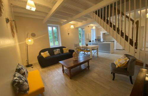 Maison Bourbonnaise idéalement placée proche du centre ville de Moulins - Foto 1