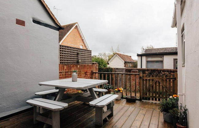 The Poppies - From 150 Per Night - Photo 32