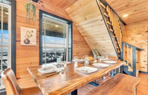 Rivers Ledge Cabin with breathtaking views hot tub & indoor pool - Photo 9