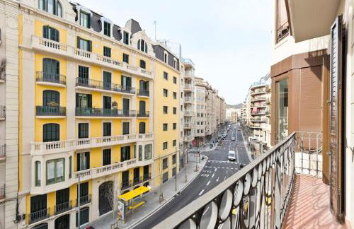 Modern and bright apartment well located in Gracia - Photo 14