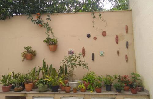 Apto 1 Quarto com Varanda e Estacionamento perto da praia - Foto 22