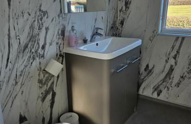 Ruth's Refresh Shropshire Country Retreat with Private Hot Tub & Stunning Views - Foto 19