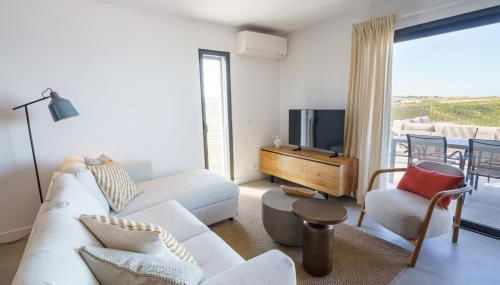 Julião Beach House in Carvoeira by Lisbeyond - Photo 2