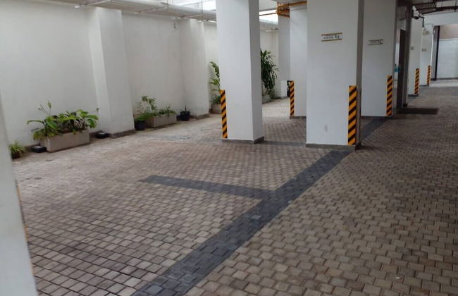 Luxury Apartment in Colombo 7 - Photo 5