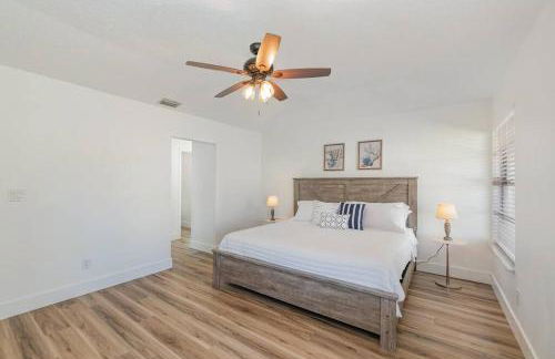 Melbourne Beach 4/3 Home steps to Beach w/Jacuzzi - Foto 15