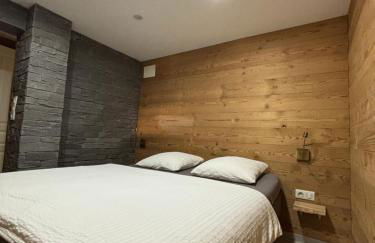 Chalets du Bouchot & Jacuzzi privatif proximité Gerardmer & La Bresse - Foto 9