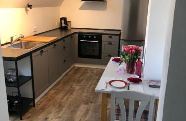 Bel Art Etage mit großem Parkplatz - Foto 1