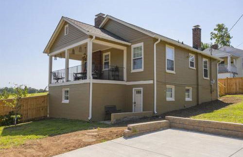 Golf Views, Porch Vibes, 3mi to Broadway! - Foto 29