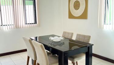 Entre Aeroporto e Centro , o Conforto em Ilhéus - Foto 2