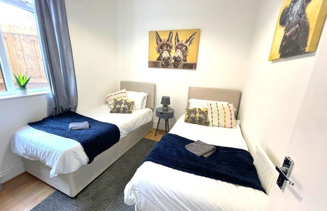 Spacious 2-bed Apartment With Hot tub and Parking - Foto 8