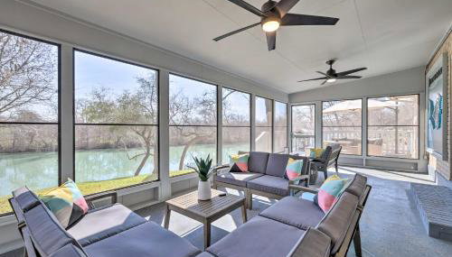 3 Mi to Dtwn! Riverfront Seguin Home w/ Sunroom - Foto 2