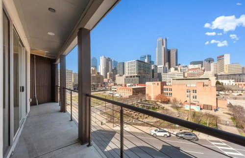 Twin Metroview Apartments I King Bed I FreeParking - Foto 12