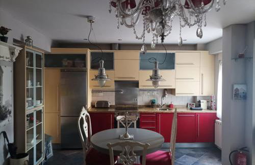 Apartamento San Quirce - céntrico y reformado- wifi y netflix - Foto 4