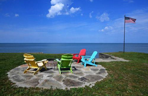 Tree-Top Lake-Front Cottage - Foto 24