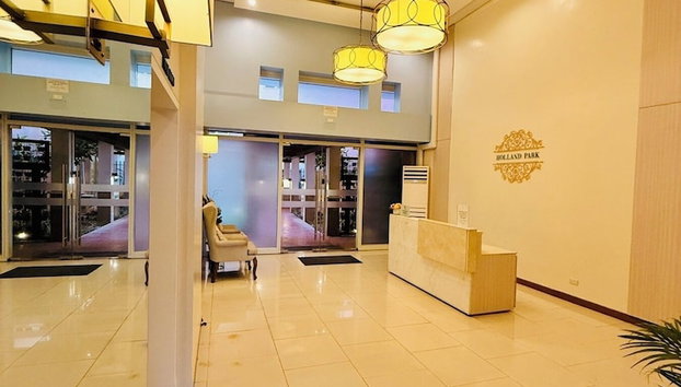 JFam Suites - Photo 5, Reception