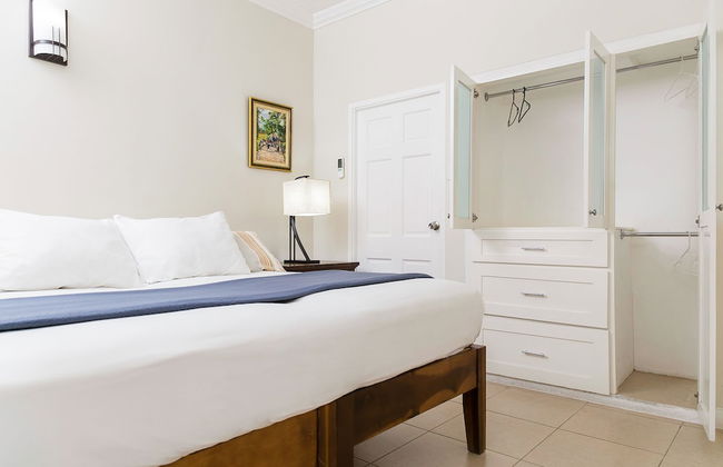 Botanic Bliss Living in Kingston - Photo 4