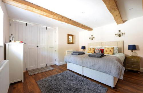 Stone Barn - Photo 9