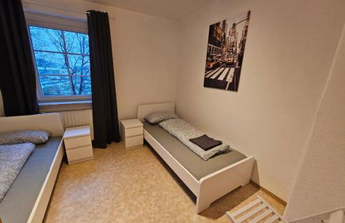 Leuna bei Leipzig & Halle - 2 Apartments mit je 3 Schlafzimmern, Küche, Bad - Foto 8