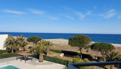 CAPITELLES - Face à la mer et la piscine - front de mer - ref vuail - Photo 3