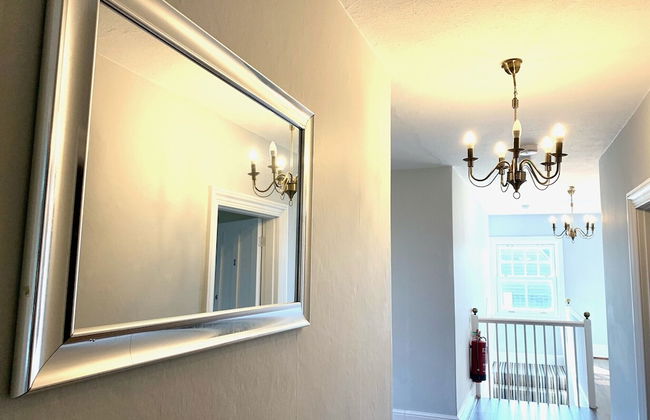 The Farmhouse - Sleeps 12 With Private Grounds - Foto 7