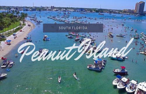 Opulence & Serenity at Our Luxury Home in Jupiter! - Photo 45