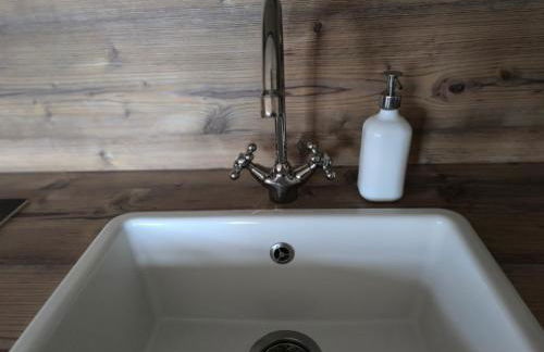 5Sterne Ferienwohnung im Fachwerk mit Bergblick in Alleinlage und großem Garten, Infrarotkabine - Foto 22