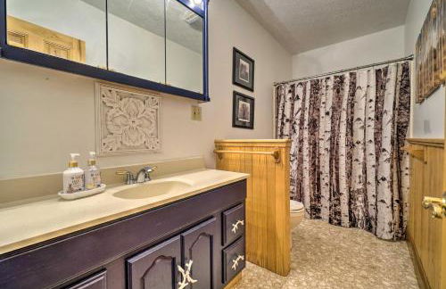 McArthur Cabin Peaceful Getaway on Farm! - Foto 16