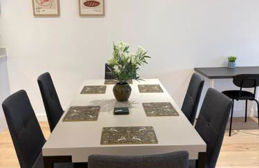 2 Bed Luxury Property with Balcony King Cross - Foto 5