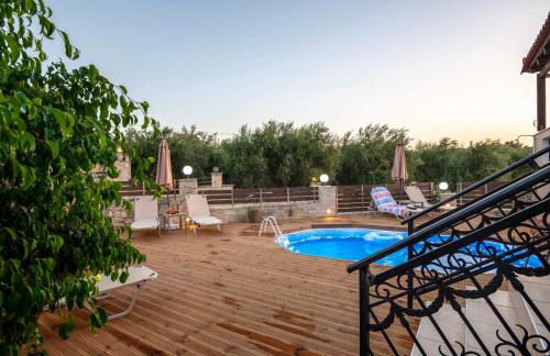 Amalia Villa with Private Pool - Photo 10