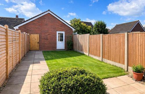 Bright 3BR House Ideal for Families & Groups - Foto 7