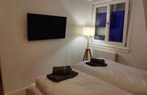 Bliss - 2 Schlafzimmer, Boho, Netflix, Arbeitsplatz - Foto 14