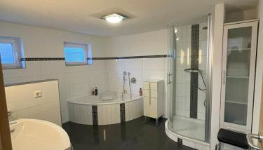 ganzes Reihenhaus in Offenburg - Foto 5