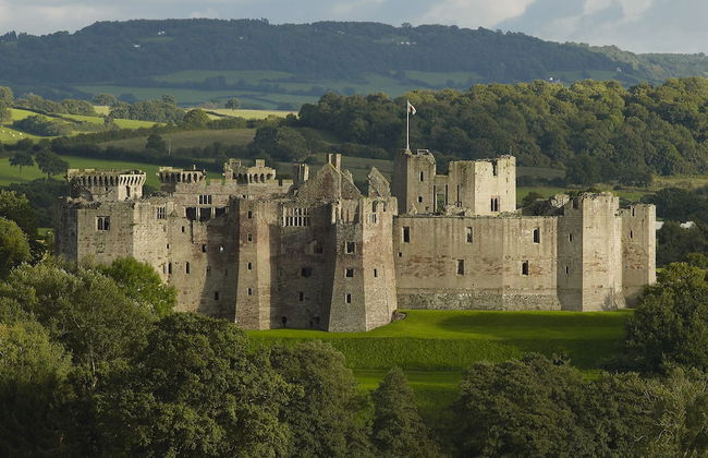 Charming 1-bed & Balcony Flat in Merthyr Tydfil - Foto 23