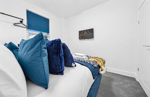 Deja Two Luxe 4BR House By AltoLuxo Short Lets & Serviced Accommodation With Free WiFi & Parking - Foto 49